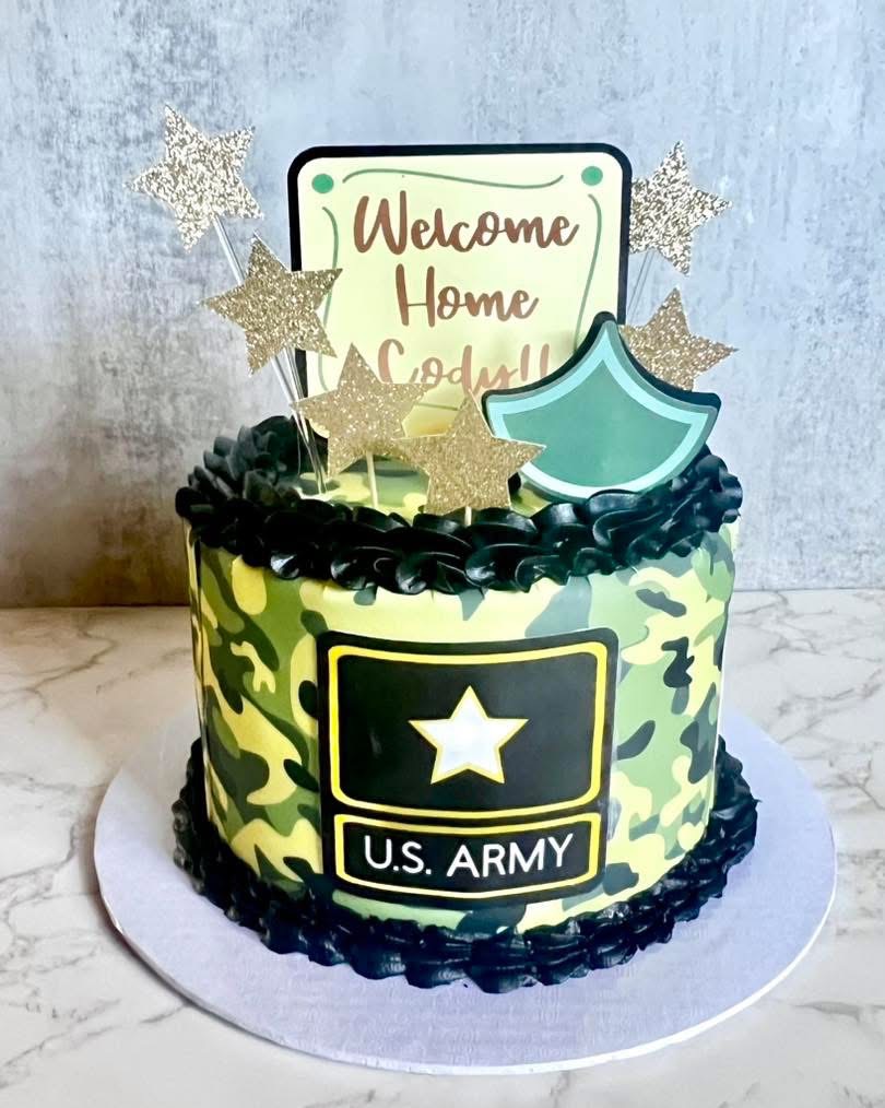 Army themed celebration cake