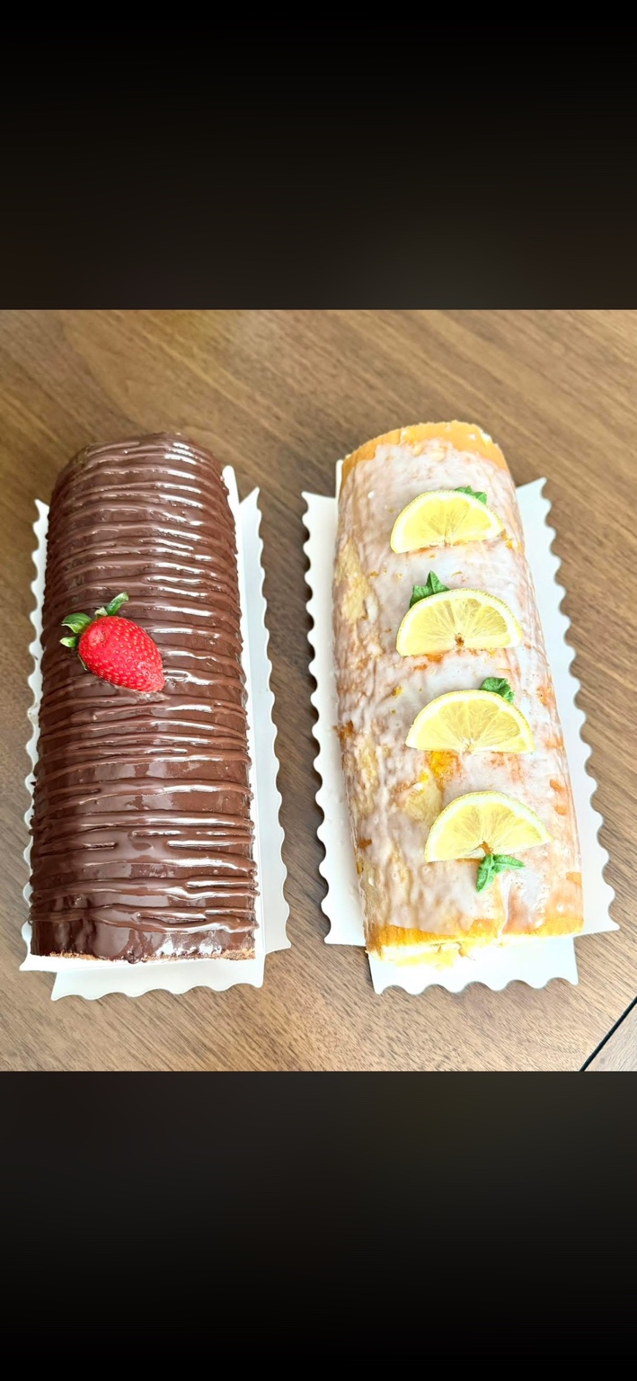 Chocolate and lemon cake rolls