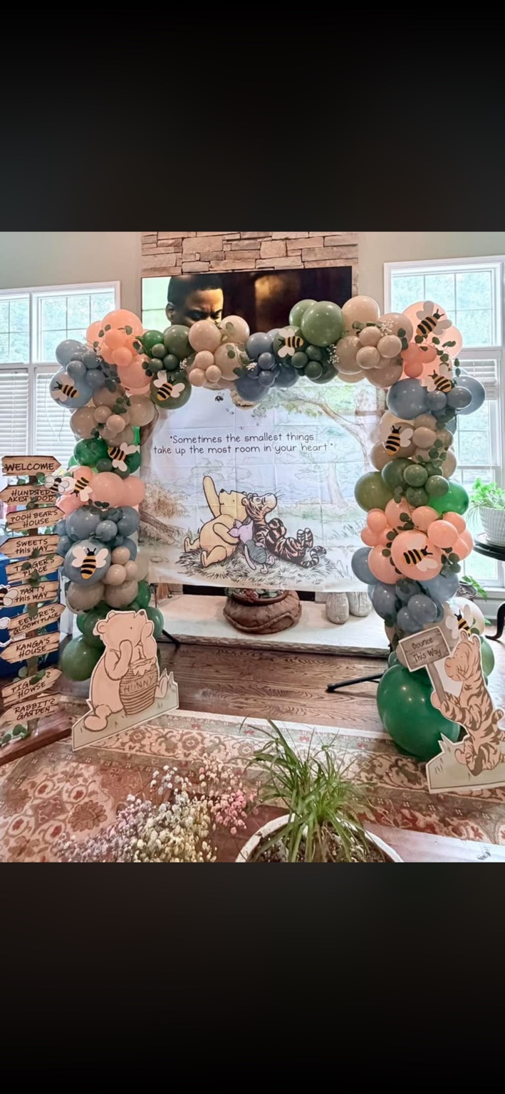 Winnie the Pooh balloon event setup
