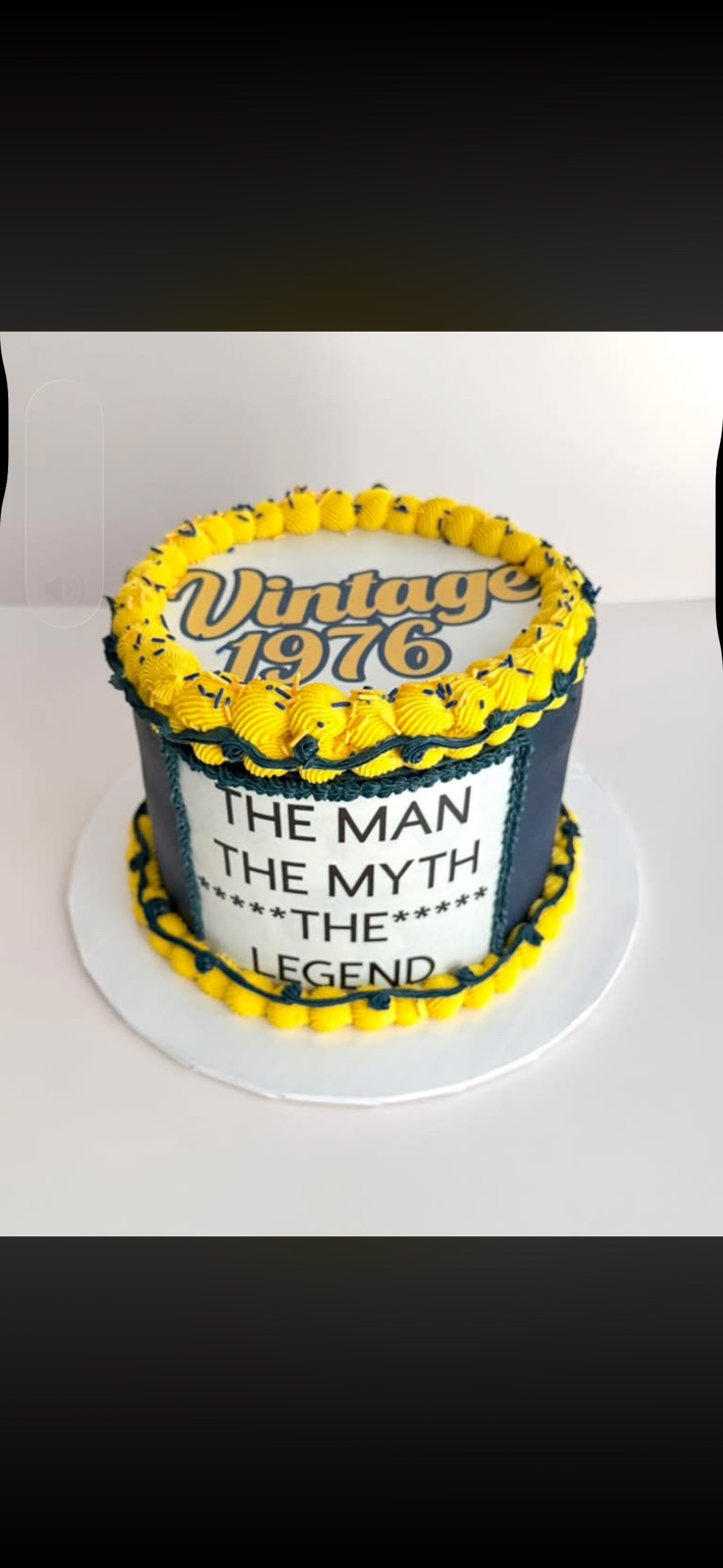 Vintage 1976 birthday cake